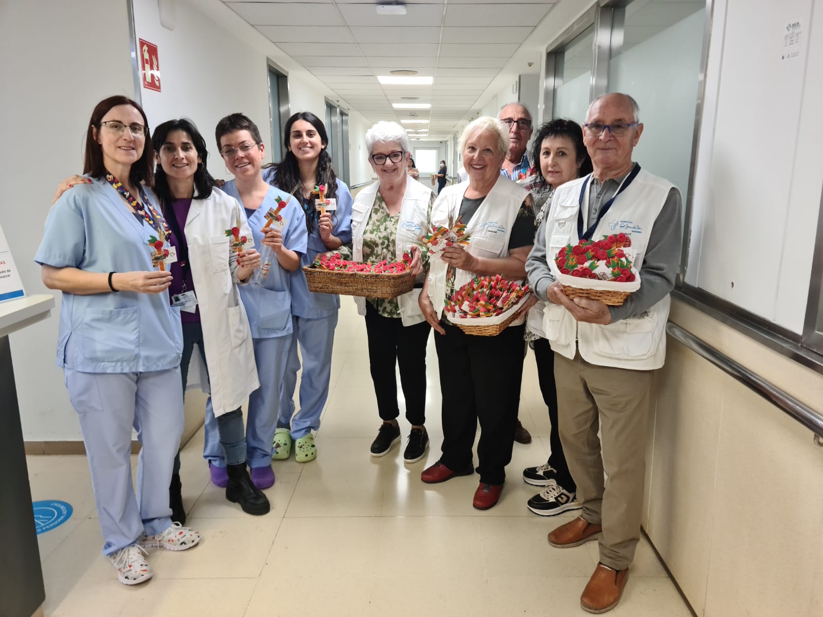 Sant Jordi 2025 Voluntariat FHSJDM